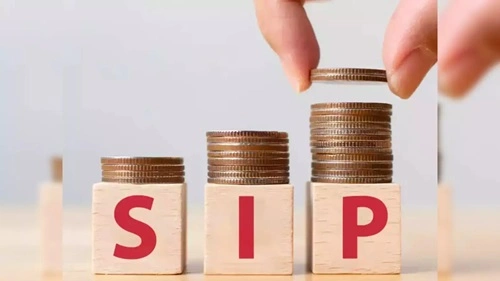 SIPs Overtake Fixed Deposits as India’s Preferred Investment Avenue